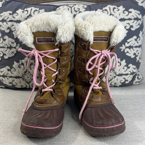 London Fog Other - London Fog Size 3 Beckenham Faux Fur Lace up Winter Boots